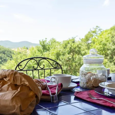 In Cipresso Alloggio per agriturismo *